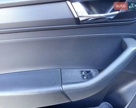 Синий Шкода Рапид, объемом двигателя 1.6 л и пробегом 221 тыс. км за 9900 $, фото 17 на Automoto.ua