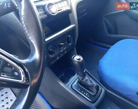 Синий Шкода Рапид, объемом двигателя 1.6 л и пробегом 221 тыс. км за 9900 $, фото 15 на Automoto.ua