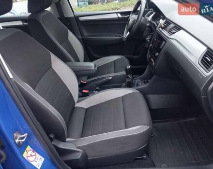 Синий Шкода Рапид, объемом двигателя 1 л и пробегом 117 тыс. км за 9950 $, фото 15 на Automoto.ua