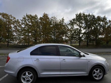 Шкода Рапид 2015 в Кропивницком (Кировограде) на Automoto.ua Синий Шкода Рапид, объемом двигателя 1.6 л и пробегом 200 тыс. км за 8800 $, фото 1 на Automoto.ua