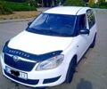 Белый Шкода Румстер, объемом двигателя 12 л и пробегом 212 тыс. км за 4900 $, фото 1 на Automoto.ua