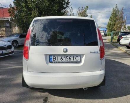 Белый Шкода Румстер, объемом двигателя 1.4 л и пробегом 375 тыс. км за 3187 $, фото 3 на Automoto.ua