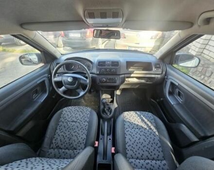 Белый Шкода Румстер, объемом двигателя 1.4 л и пробегом 375 тыс. км за 3187 $, фото 4 на Automoto.ua