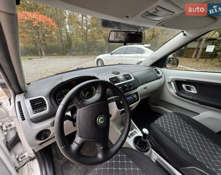 Шкода Румстер 2007 у Дрогобичі на Automoto.ua Білий Шкода Румстер, об'ємом двигуна 1.4 л та пробігом 244 тис. км за 4650 $, фото 46 на Automoto.ua