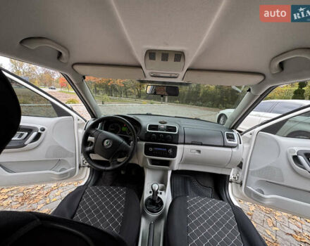 Шкода Румстер 2007 у Дрогобичі на Automoto.ua Білий Шкода Румстер, об'ємом двигуна 1.4 л та пробігом 244 тис. км за 4650 $, фото 65 на Automoto.ua