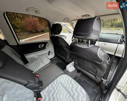 Шкода Румстер 2007 у Дрогобичі на Automoto.ua Білий Шкода Румстер, об'ємом двигуна 1.4 л та пробігом 244 тис. км за 4650 $, фото 61 на Automoto.ua