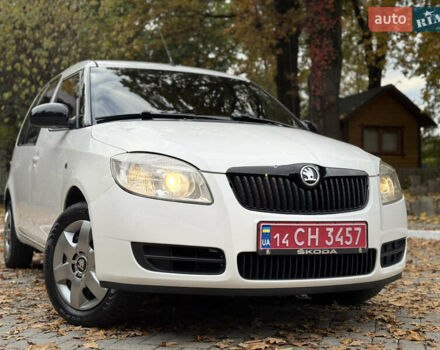 Шкода Румстер 2007 у Дрогобичі на Automoto.ua Білий Шкода Румстер, об'ємом двигуна 1.4 л та пробігом 244 тис. км за 4650 $, фото 1 на Automoto.ua