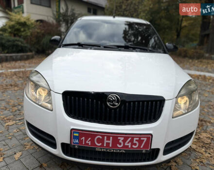 Шкода Румстер 2007 у Дрогобичі на Automoto.ua Білий Шкода Румстер, об'ємом двигуна 1.4 л та пробігом 244 тис. км за 4650 $, фото 7 на Automoto.ua