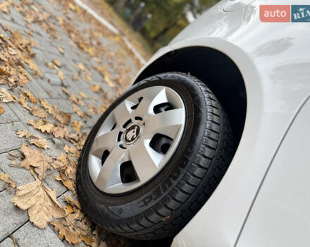 Шкода Румстер 2007 у Дрогобичі на Automoto.ua Білий Шкода Румстер, об'ємом двигуна 1.4 л та пробігом 244 тис. км за 4650 $, фото 15 на Automoto.ua