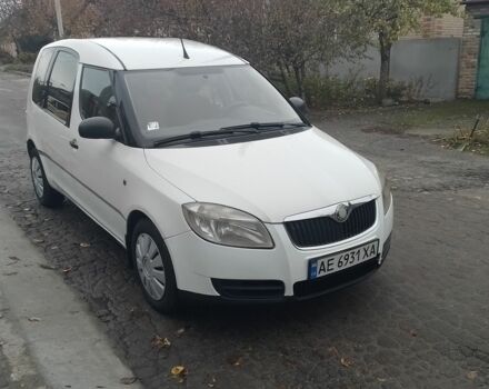 Белый Шкода Румстер, объемом двигателя 1.2 л и пробегом 170 тыс. км за 3600 $, фото 1 на Automoto.ua