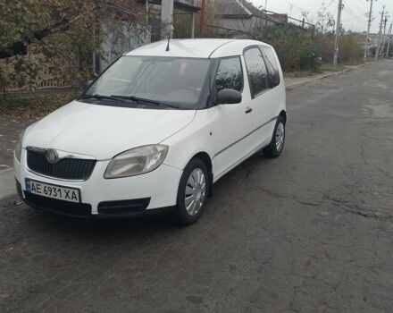 Белый Шкода Румстер, объемом двигателя 1.2 л и пробегом 170 тыс. км за 3600 $, фото 2 на Automoto.ua