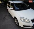 Белый Шкода Румстер, объемом двигателя 1.6 л и пробегом 304 тыс. км за 5300 $, фото 1 на Automoto.ua
