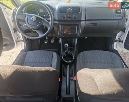 Белый Шкода Румстер, объемом двигателя 1.6 л и пробегом 214 тыс. км за 6000 $, фото 12 на Automoto.ua