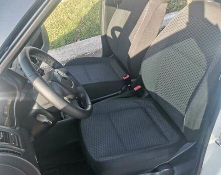 Белый Шкода Румстер, объемом двигателя 1.6 л и пробегом 214 тыс. км за 6000 $, фото 11 на Automoto.ua