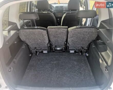 Белый Шкода Румстер, объемом двигателя 1.6 л и пробегом 214 тыс. км за 6000 $, фото 26 на Automoto.ua