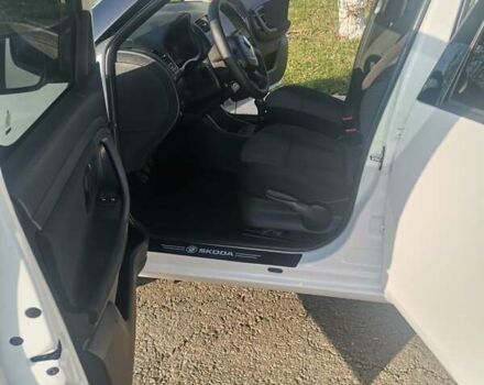 Белый Шкода Румстер, объемом двигателя 1.6 л и пробегом 214 тыс. км за 6000 $, фото 21 на Automoto.ua