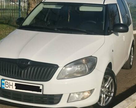 Белый Шкода Румстер, объемом двигателя 1.6 л и пробегом 214 тыс. км за 6000 $, фото 3 на Automoto.ua