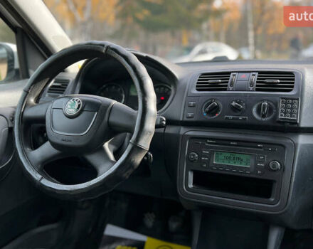 Белый Шкода Румстер, объемом двигателя 1.39 л и пробегом 194 тыс. км за 6200 $, фото 17 на Automoto.ua