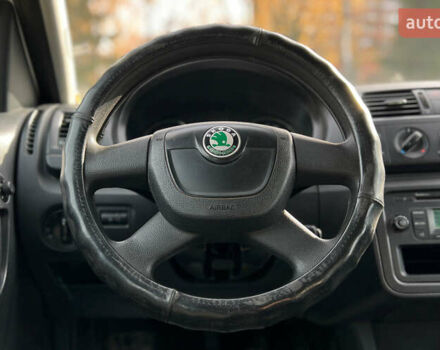 Белый Шкода Румстер, объемом двигателя 1.39 л и пробегом 194 тыс. км за 6200 $, фото 9 на Automoto.ua