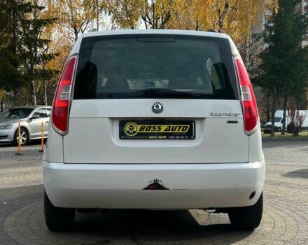 Белый Шкода Румстер, объемом двигателя 1.4 л и пробегом 194 тыс. км за 6200 $, фото 5 на Automoto.ua