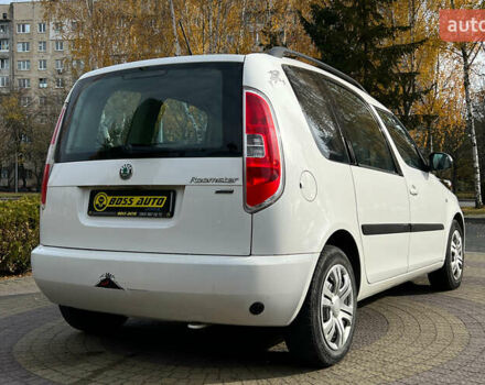 Белый Шкода Румстер, объемом двигателя 1.39 л и пробегом 194 тыс. км за 6200 $, фото 6 на Automoto.ua