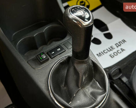 Белый Шкода Румстер, объемом двигателя 1.39 л и пробегом 194 тыс. км за 6200 $, фото 14 на Automoto.ua