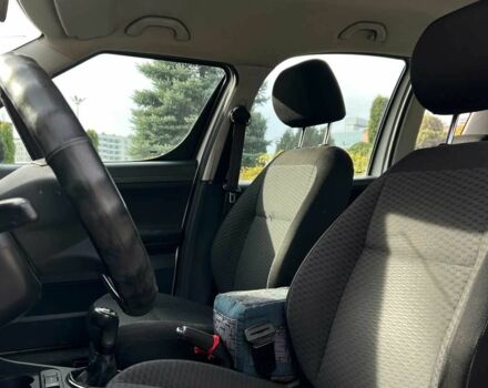 Белый Шкода Румстер, объемом двигателя 1.4 л и пробегом 194 тыс. км за 6200 $, фото 8 на Automoto.ua