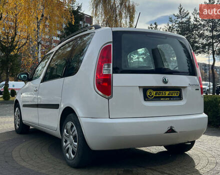Белый Шкода Румстер, объемом двигателя 1.39 л и пробегом 194 тыс. км за 6200 $, фото 4 на Automoto.ua