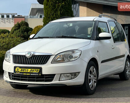 Белый Шкода Румстер, объемом двигателя 1.39 л и пробегом 194 тыс. км за 6200 $, фото 2 на Automoto.ua
