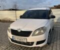 Белый Шкода Румстер, объемом двигателя 1.4 л и пробегом 300 тыс. км за 3900 $, фото 3 на Automoto.ua
