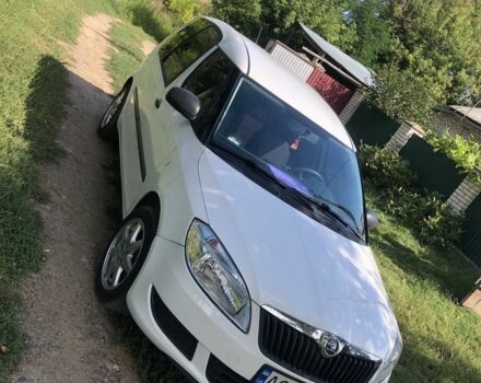 Белый Шкода Румстер, объемом двигателя 1.4 л и пробегом 286 тыс. км за 5000 $, фото 3 на Automoto.ua