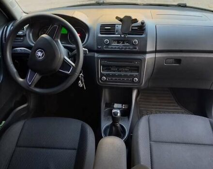 Белый Шкода Румстер, объемом двигателя 1.39 л и пробегом 109 тыс. км за 6900 $, фото 6 на Automoto.ua