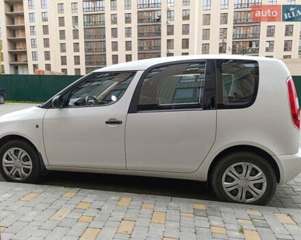 Білий Шкода Румстер, об'ємом двигуна 1.6 л та пробігом 227 тис. км за 7300 $, фото 21 на Automoto.ua