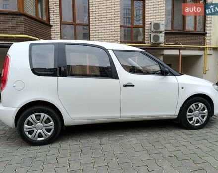 Білий Шкода Румстер, об'ємом двигуна 1.6 л та пробігом 227 тис. км за 7300 $, фото 18 на Automoto.ua