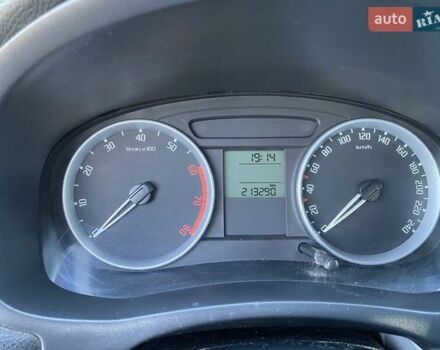 Белый Шкода Румстер, объемом двигателя 1.4 л и пробегом 215 тыс. км за 4800 $, фото 10 на Automoto.ua