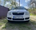 Белый Шкода Румстер, объемом двигателя 1.4 л и пробегом 215 тыс. км за 4800 $, фото 7 на Automoto.ua