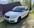 Белый Шкода Румстер, объемом двигателя 1.4 л и пробегом 215 тыс. км за 4800 $, фото 1 на Automoto.ua