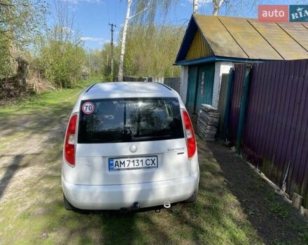 Белый Шкода Румстер, объемом двигателя 1.4 л и пробегом 215 тыс. км за 4800 $, фото 5 на Automoto.ua