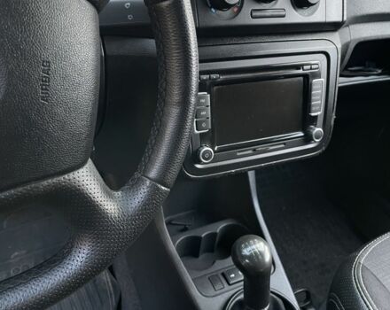 Білий Шкода Румстер, об'ємом двигуна 1.4 л та пробігом 422 тис. км за 4000 $, фото 5 на Automoto.ua