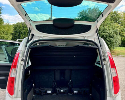 Білий Шкода Румстер, об'ємом двигуна 1.39 л та пробігом 189 тис. км за 5500 $, фото 10 на Automoto.ua