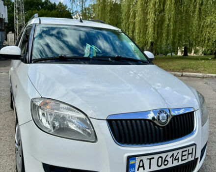 Білий Шкода Румстер, об'ємом двигуна 1.39 л та пробігом 189 тис. км за 5500 $, фото 1 на Automoto.ua