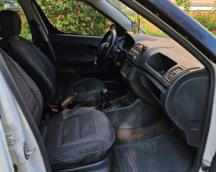 Білий Шкода Румстер, об'ємом двигуна 1.4 л та пробігом 239 тис. км за 4000 $, фото 9 на Automoto.ua