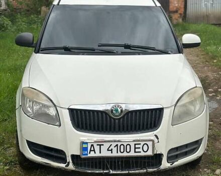 Белый Шкода Румстер, объемом двигателя 1.4 л и пробегом 298 тыс. км за 2600 $, фото 5 на Automoto.ua