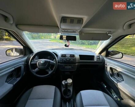 Белый Шкода Румстер, объемом двигателя 1.2 л и пробегом 182 тыс. км за 4500 $, фото 8 на Automoto.ua