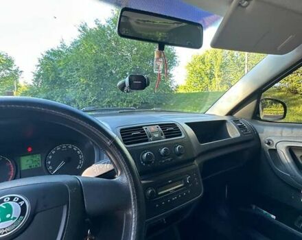 Белый Шкода Румстер, объемом двигателя 1.2 л и пробегом 182 тыс. км за 4500 $, фото 11 на Automoto.ua