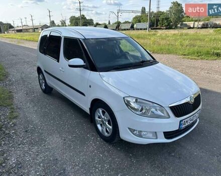 Белый Шкода Румстер, объемом двигателя 1.6 л и пробегом 242 тыс. км за 5300 $, фото 5 на Automoto.ua