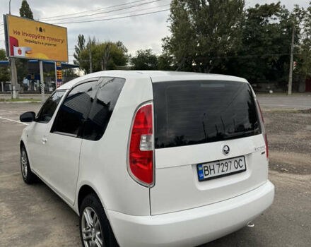 Белый Шкода Румстер, объемом двигателя 1.6 л и пробегом 214 тыс. км за 5350 $, фото 4 на Automoto.ua