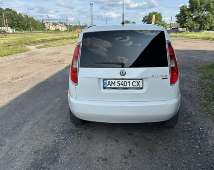 Белый Шкода Румстер, объемом двигателя 1.6 л и пробегом 242 тыс. км за 5300 $, фото 3 на Automoto.ua