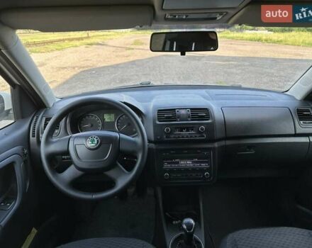 Белый Шкода Румстер, объемом двигателя 1.6 л и пробегом 242 тыс. км за 5300 $, фото 8 на Automoto.ua