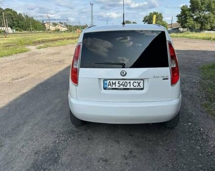 Белый Шкода Румстер, объемом двигателя 1.6 л и пробегом 242 тыс. км за 5300 $, фото 3 на Automoto.ua